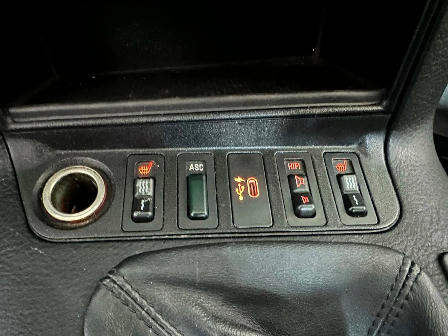 USB Type-C Charger + Harness